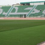 الأنهار الصغيرة تصب في البحر